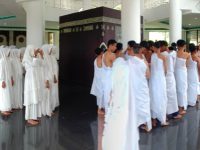 Gaungkan Semangat Rukun Islam Kelima, Siswa Kelas VIII MTsN 11 Tanah Datar Praktik Manasik Haji di Padang