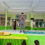 Silaturrahmi dan Pembagian Rapor, MTsN 11 Tanah Datar Apresiasi Siswa Berprestasi