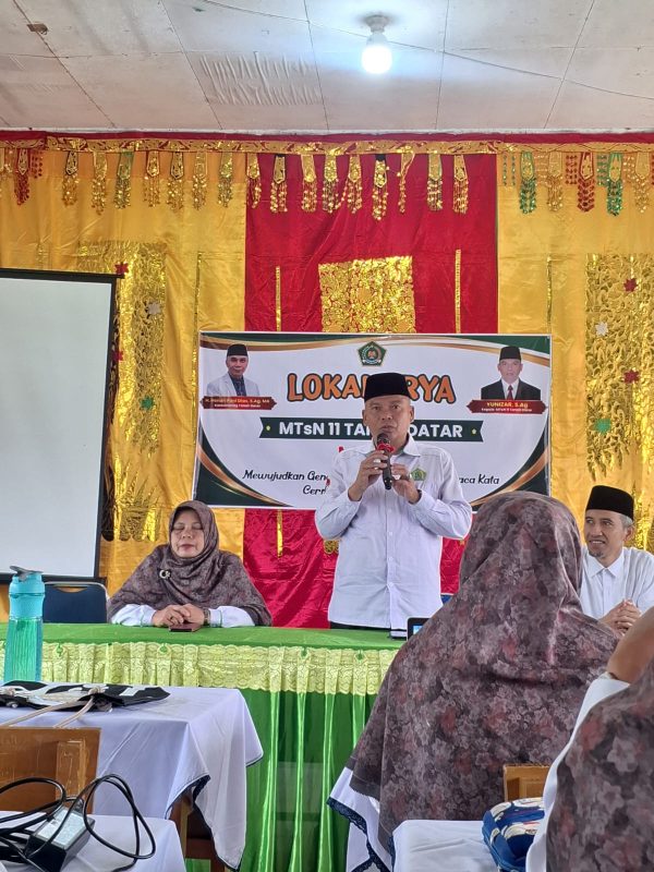 Bukan Sekadar Soal! MTsN 11 Tanah Datar Perkuat Kompetensi Guru Bersama Riki Efendi, M.Pd.