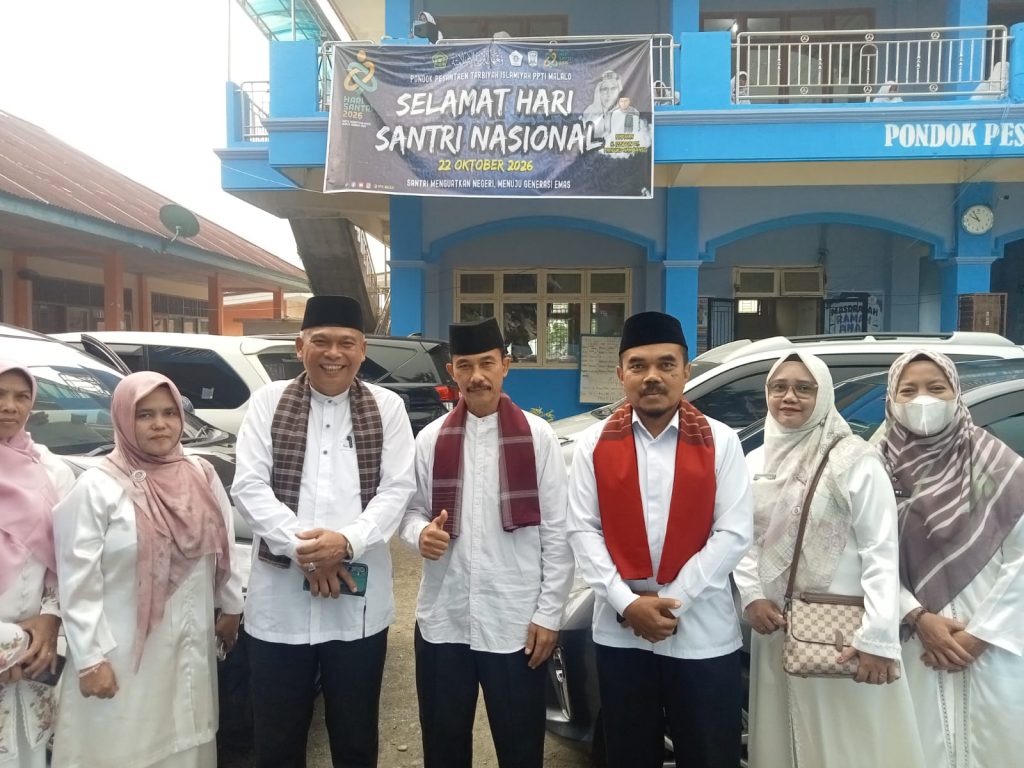 Kepala MTsN 11 Tanah Datar Hadiri Upacara Hari Santri 2026 di Ponpes PPTI Malalo